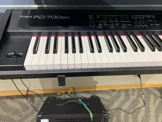 Roland RD-700SX 2